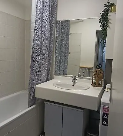 Stylish 1-bedroom Flat With Beautiful Terrace , For A Cosy Retreat * 斯特拉斯堡